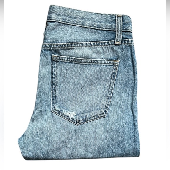 GAP Distress Ankle Jeans - Picture 4 of 9